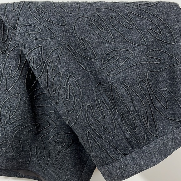 🆕Carmen Marc Valvo>Wool textured skirt NWOT - Picture 3 of 7